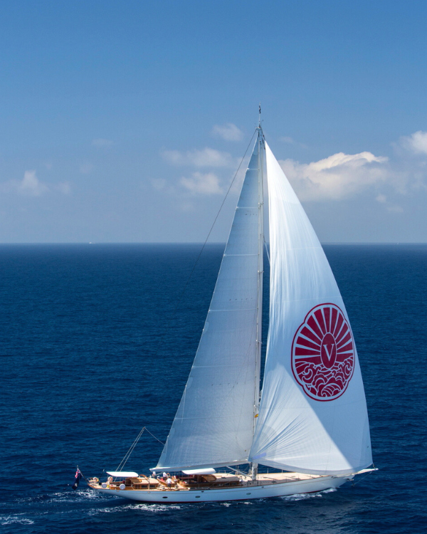Vijonara sailing